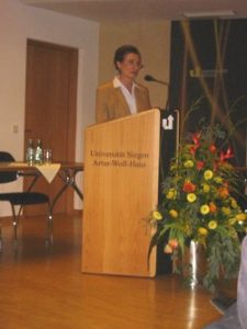 Frau Prof. Dr. Hantos